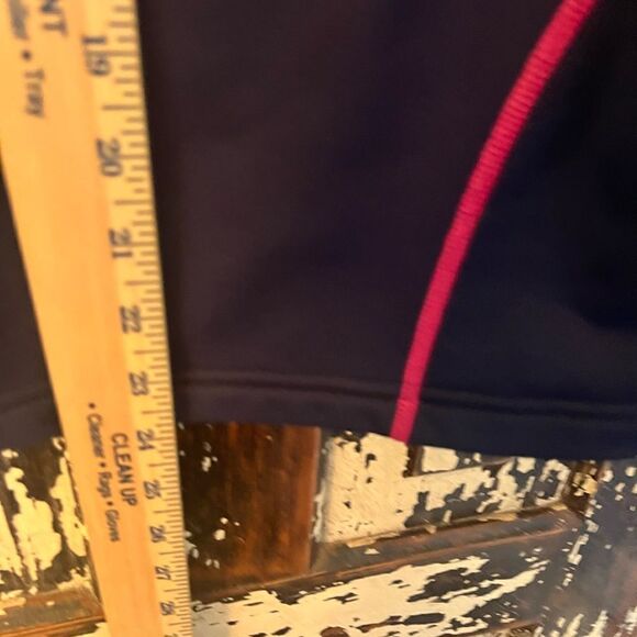 Women’s LL Bean lightweight polyester track sports jacket w pink trim piping. - Picture 10 of 11